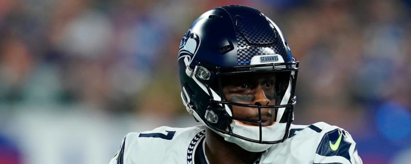 Seahawks backup QB Geno Smith out of Raiders game with concussion