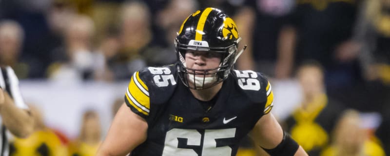 Iowa C Tyler Linderbaum declares for 2022 NFL Draft