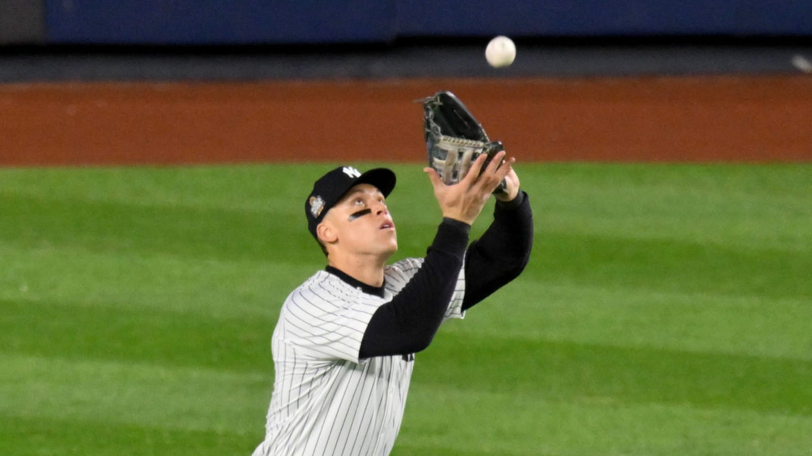 Aaron Judge to fill Yankees' Juan Soto vacancy in right field