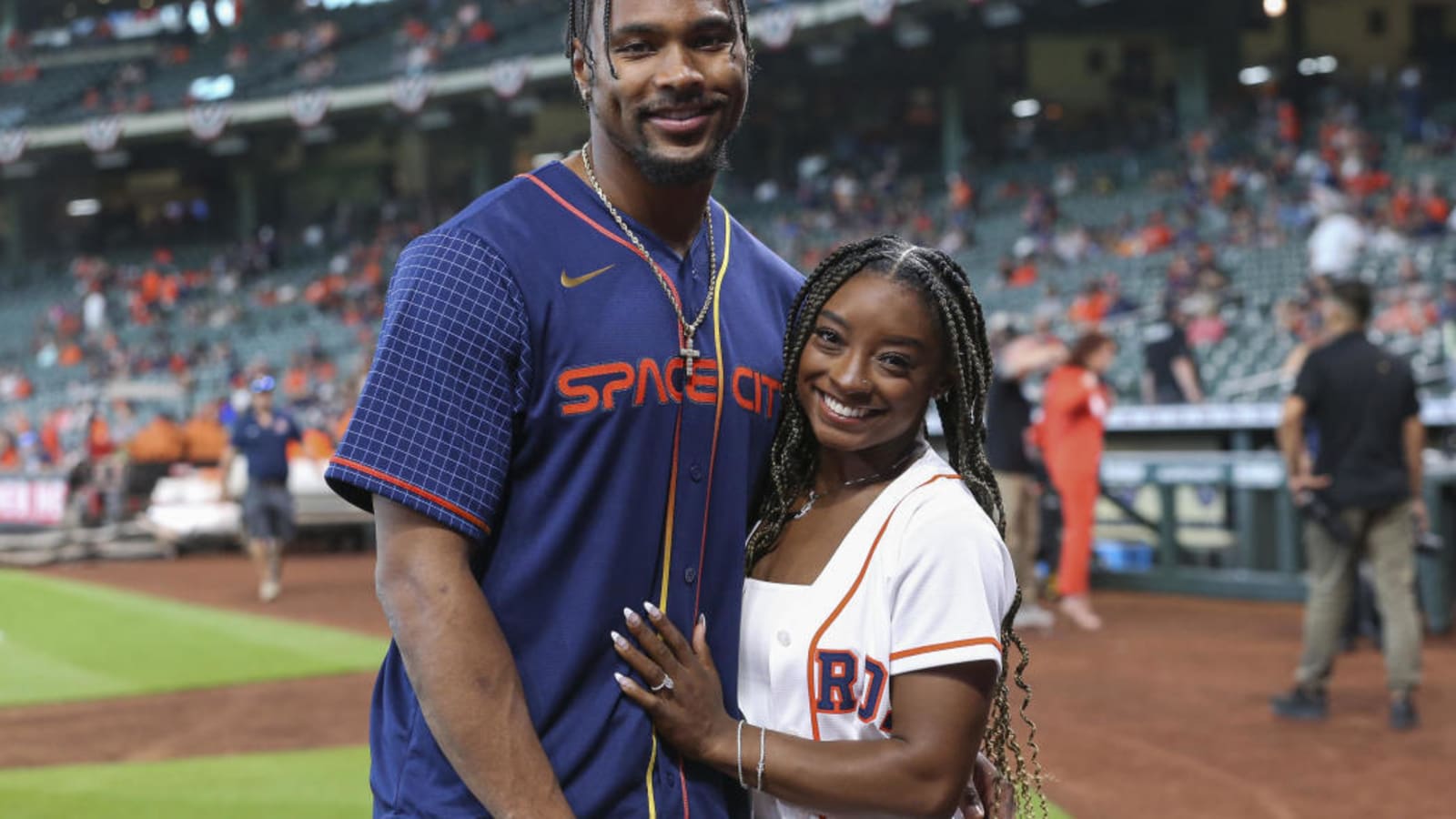 Simone Biles Posts Vacation Photos with Husband Jonathan Owens