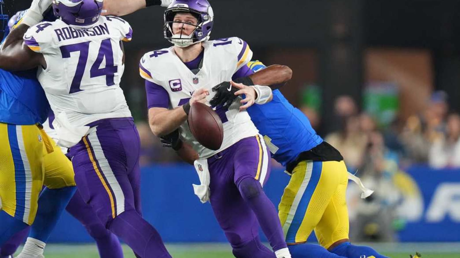 Vikings&#39; season ends with abysmal playoff loss to the Los Angeles Rams