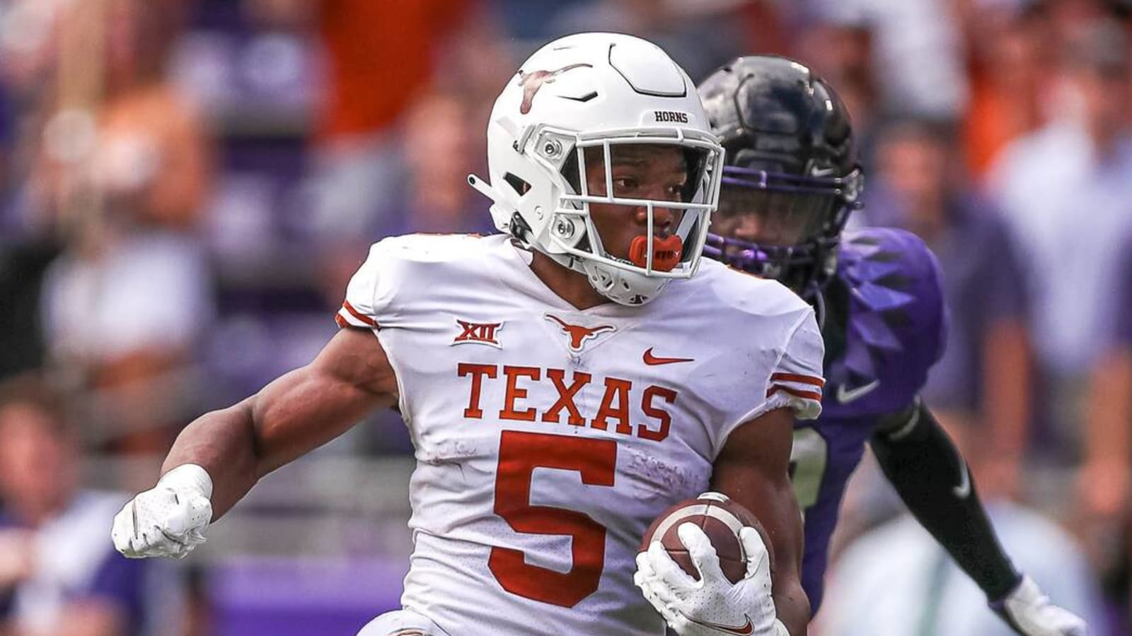 Undervaluing of RB position could make Texas star a draft steal