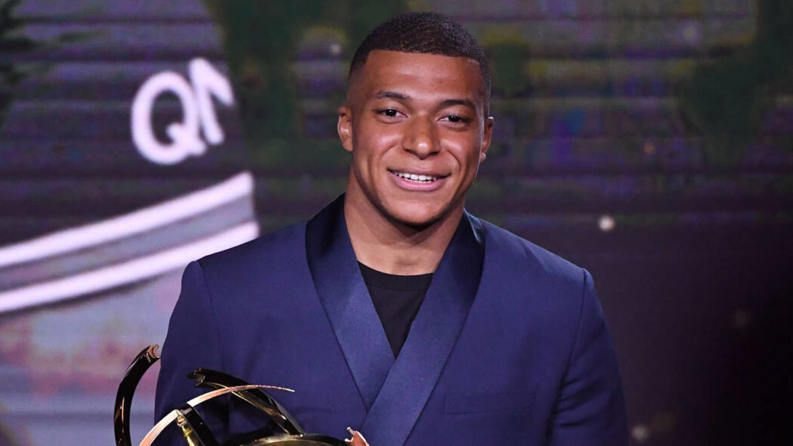 Report: Kylian Mbappe chooses PSG over Real Madrid