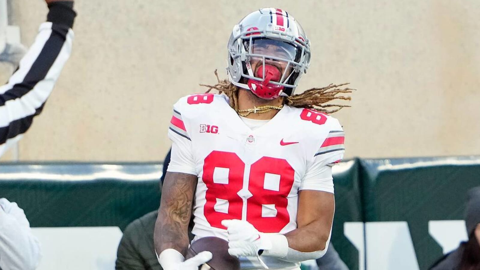 Watch: Ohio State TE headbutts Michigan player