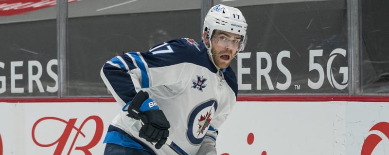 Adam Lowry signs five-year, $16.25M deal with Jets