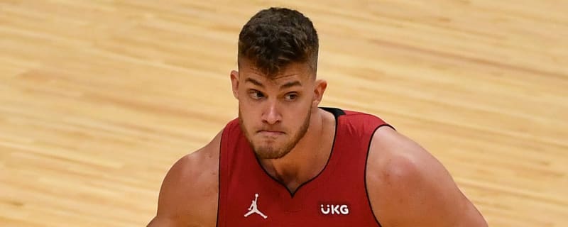 NBA looking into Meyers Leonard's use of anti-Semitic slur