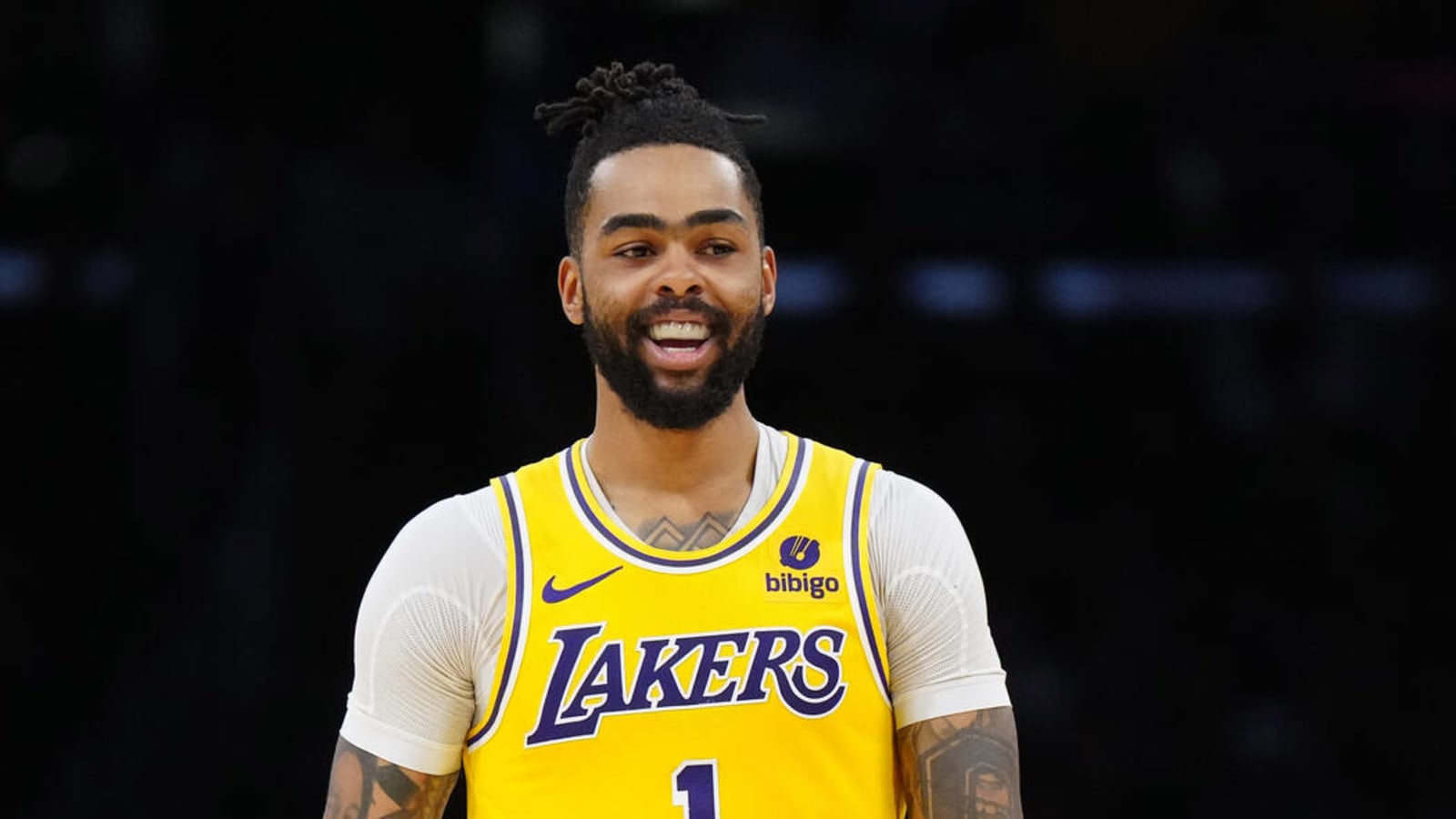 Lakers coach rewards red-hot D'Angelo Russell with the 'green room'