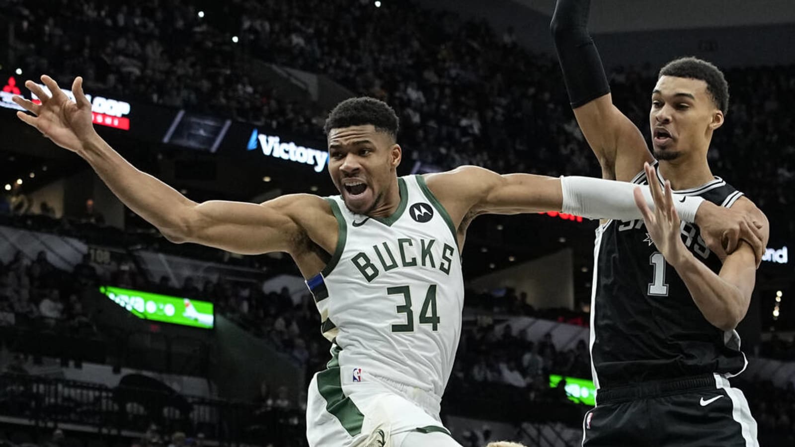 Giannis shares thoughts on Wemby after first meeting