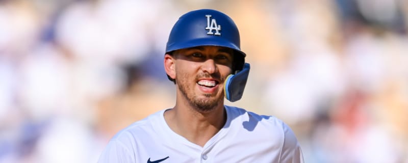 Dodgers exercise club option on veteran catcher