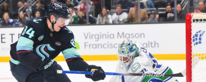 Kaapo Kakko sizzles while Alexis Lafreniere fizzles, but Rangers still chose right