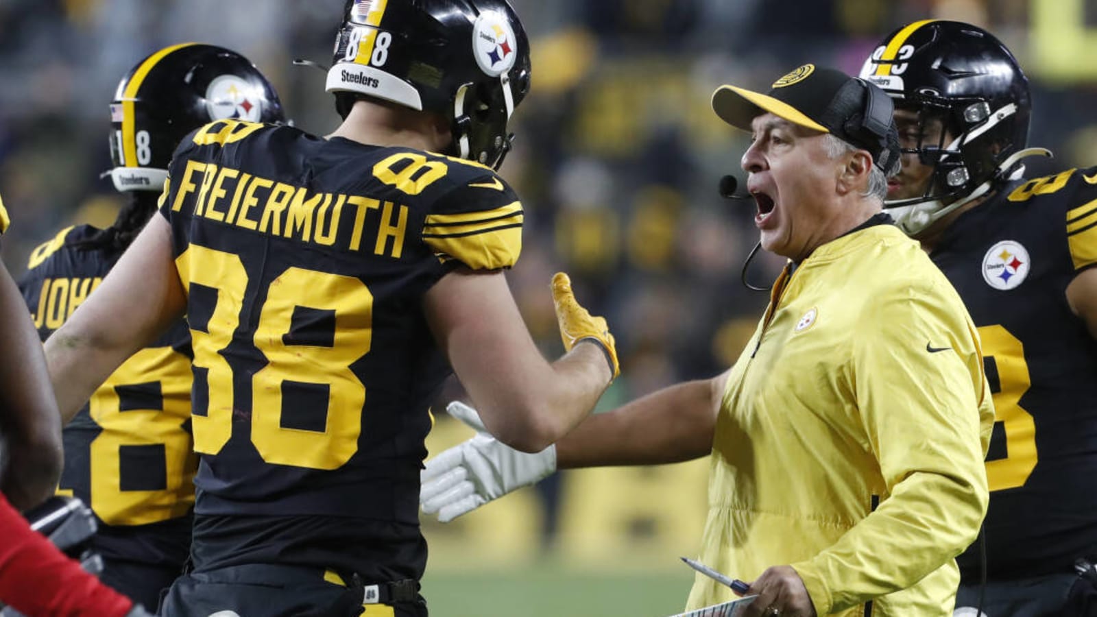 Steelers sinking ship receives life preserver from AFC foe