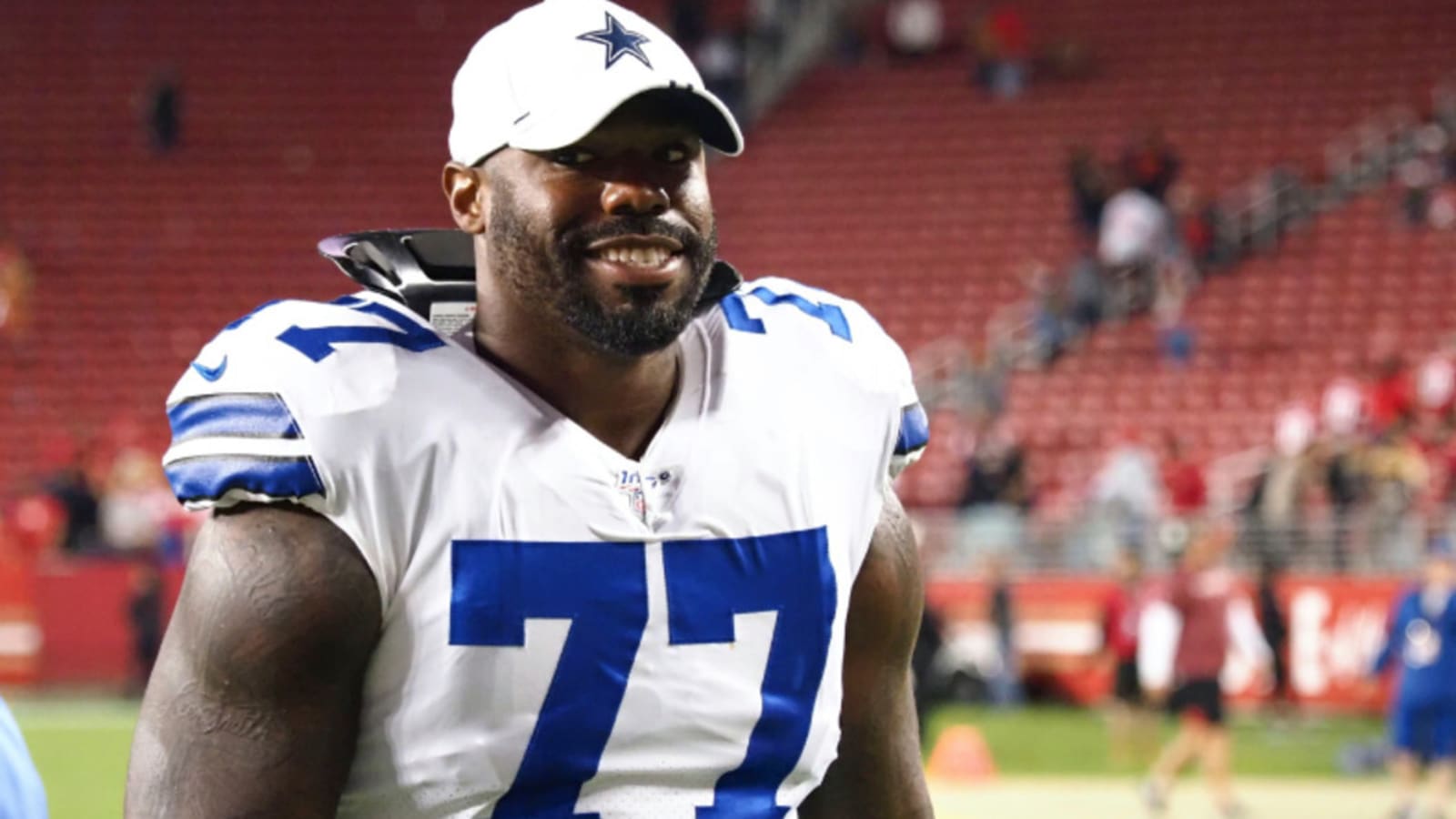 Juanyeh Thomas Reveals Shocking Story of Cowboys&#39; Legendary Lineman