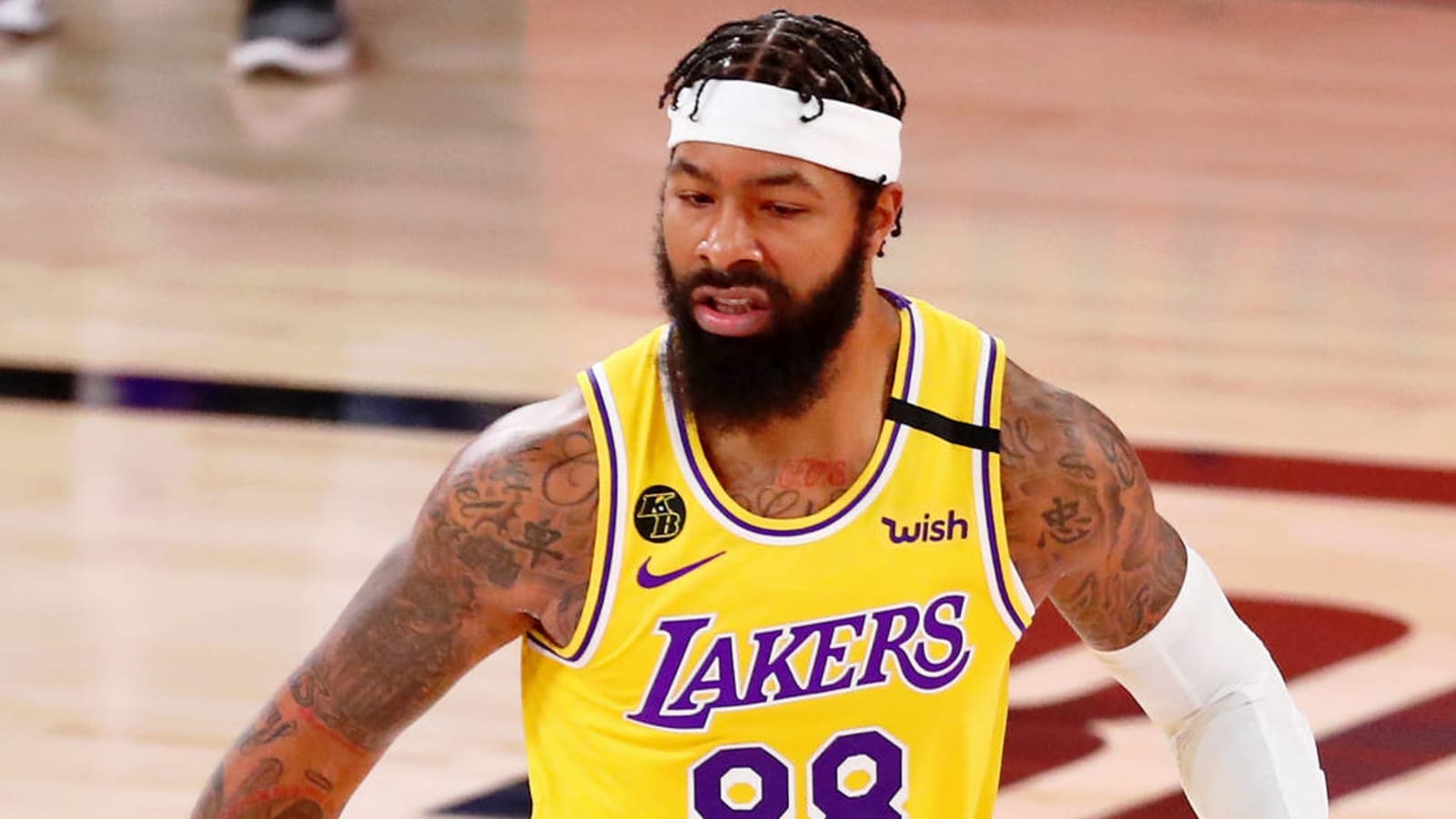 Markieff Morris re-signs with Lakers