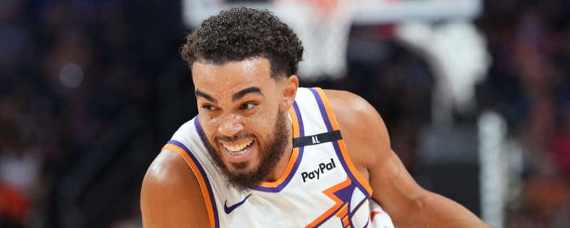 Suns Release Two Players