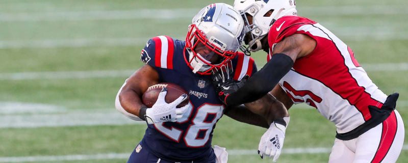 Patriots RB James White earns degree from University of Wisconsin knowing late father would be 'extremely proud'