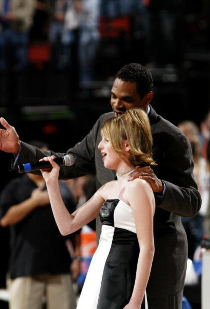 Maurice Cheeks and Natalie Gilbert, Trail Blazers-Mavericks