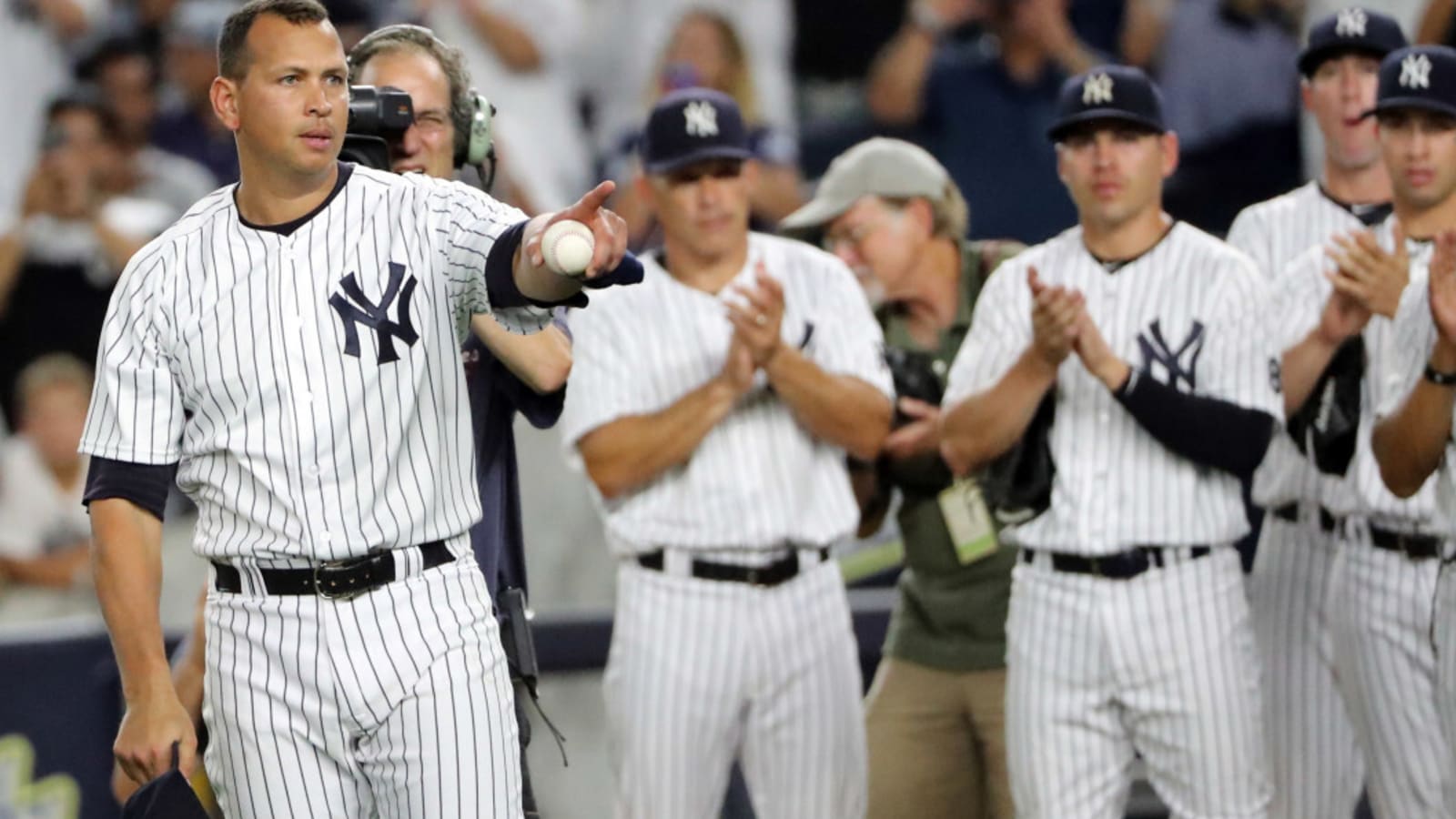 Yankees Controversial Legend Proves He is Still Clutch