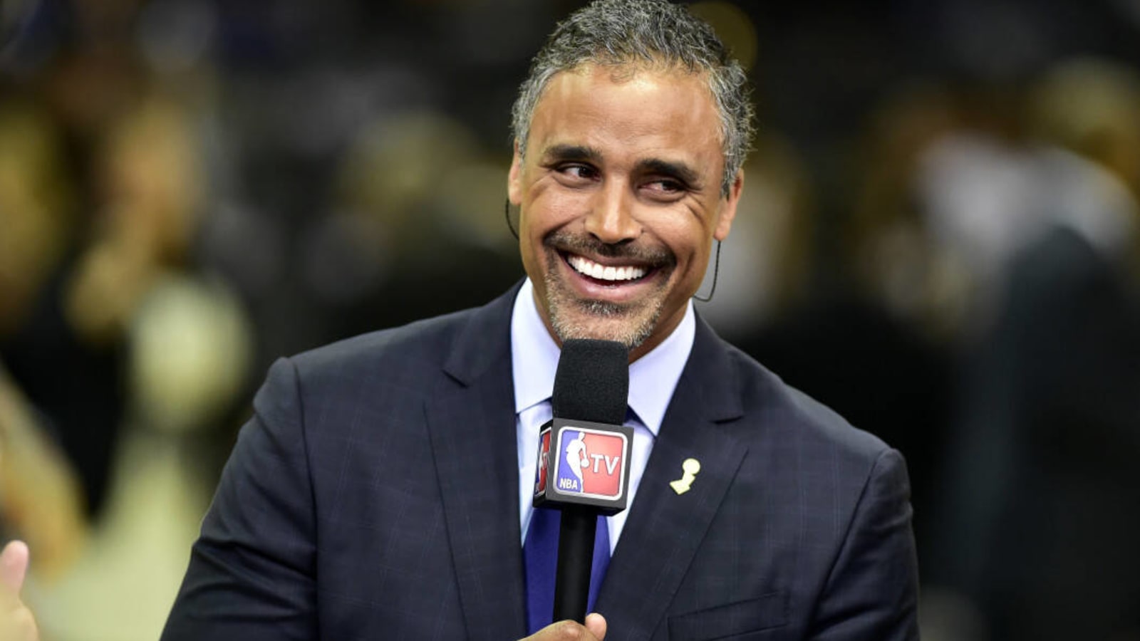 Lakers’ 3-Time NBA Champion Rick Fox Jokes on the Kings Franchise