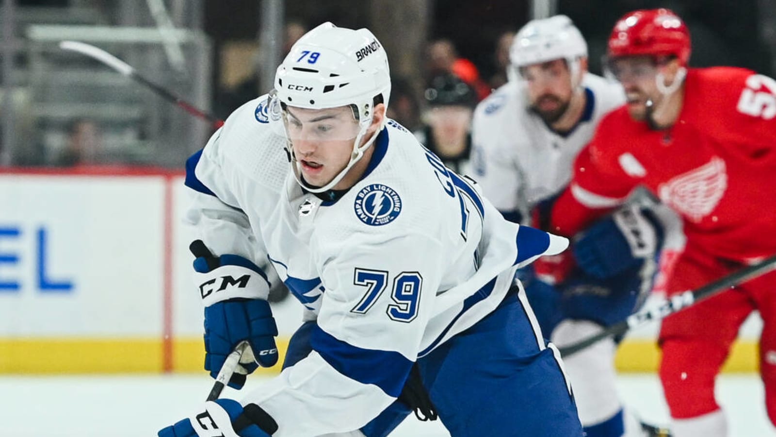 Avalanche acquire forward Ross Colton from Lightning