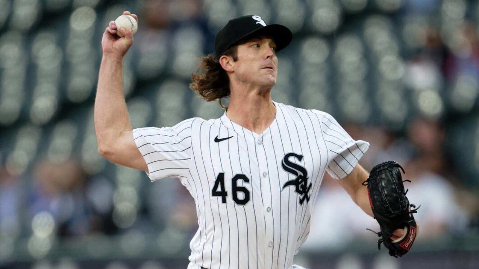 White Sox designate right-hander for assignment