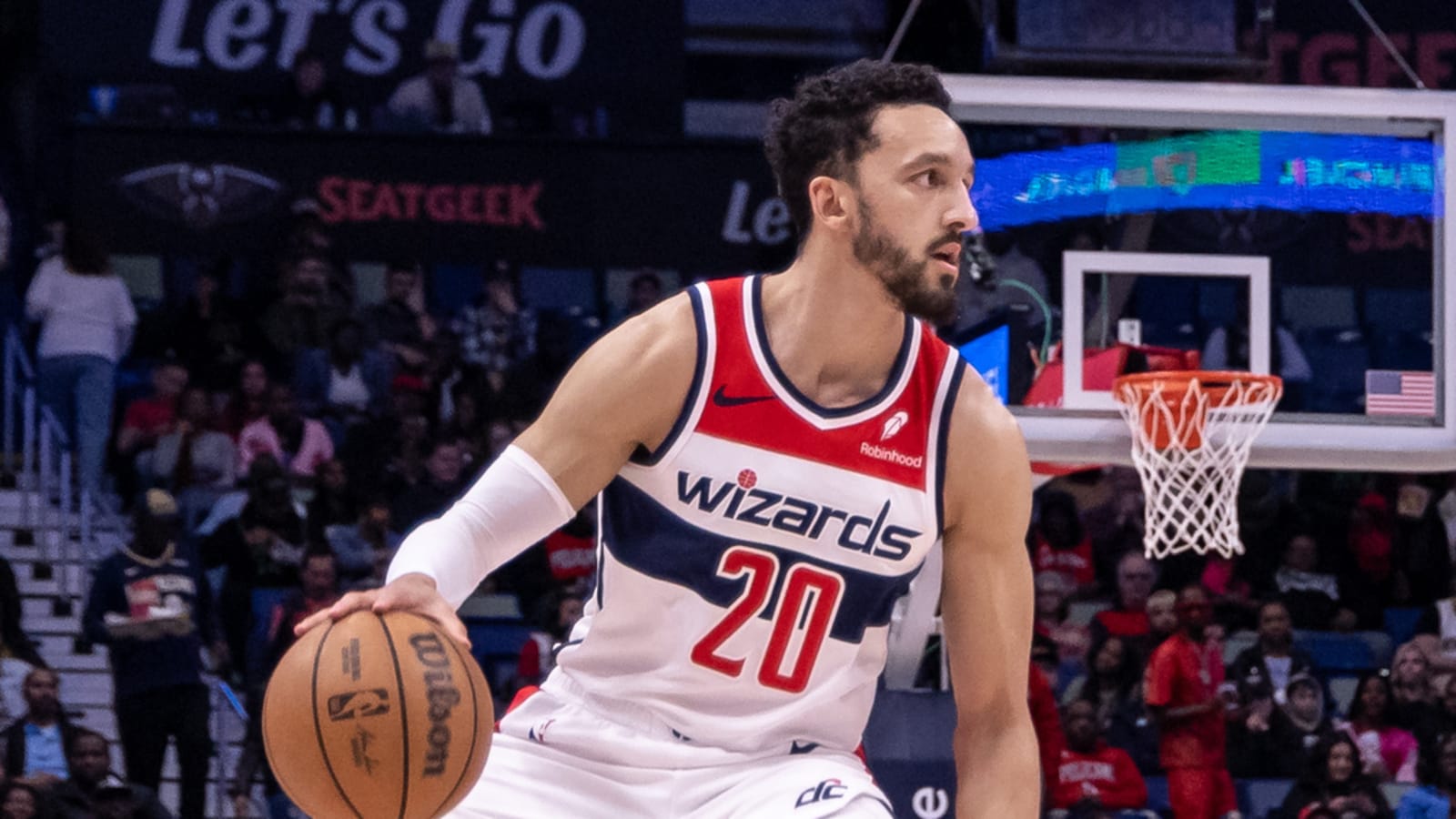 Knicks agree to deal with veteran guard