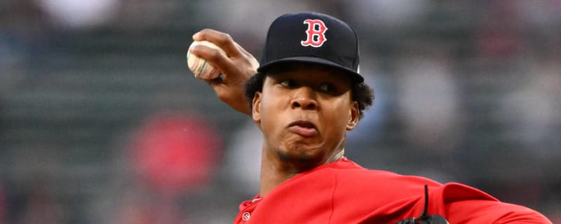 Sale stars again on mound, Red Sox snap skid by beating