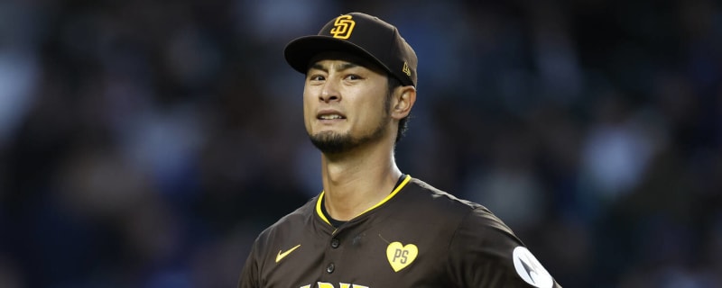 Padres lose two top pitchers to injured list on same day