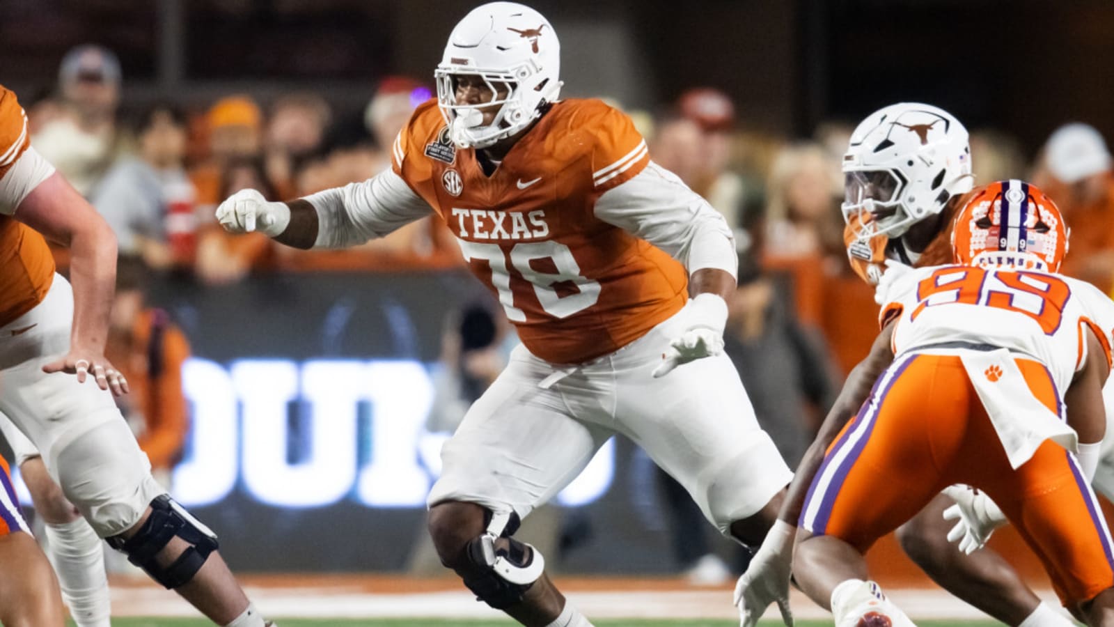 49ers land premium prospect from Kyle Shanahan's alma mater in latest