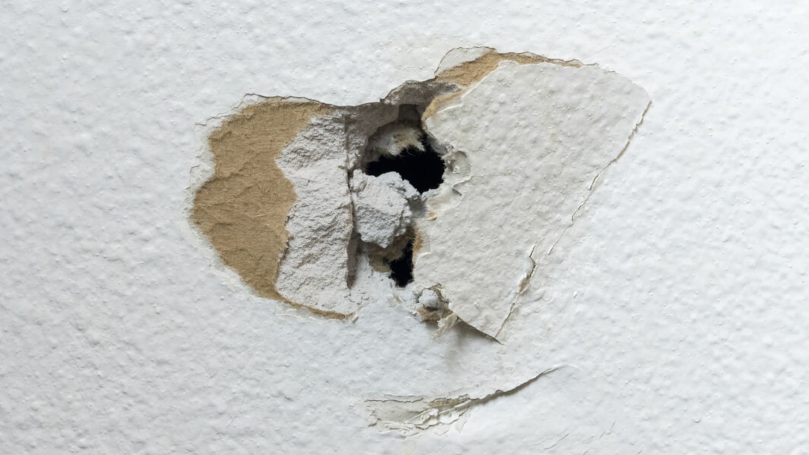 How to Repair Drywall