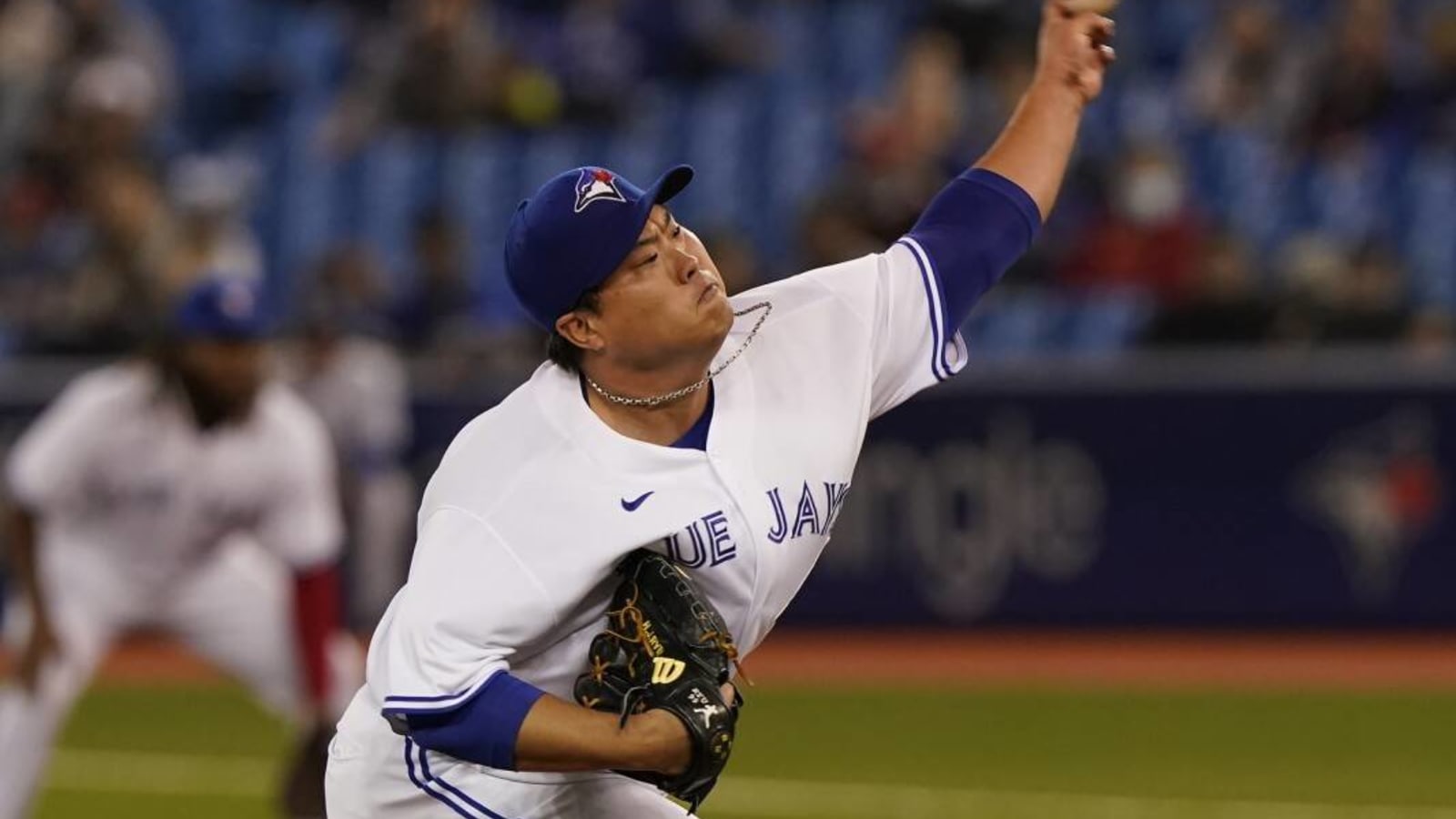 Former Toronto Blue Jays, Los Angeles Dodgers&#39; Lefty Signs Shocking Deal to Return Back to Korea