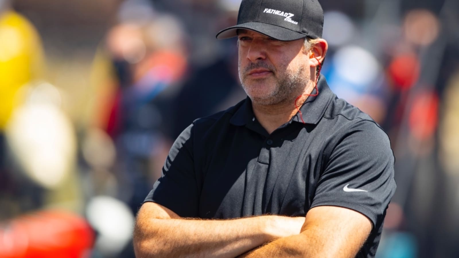 Tony Stewart weighs in on debate of best driver in the world