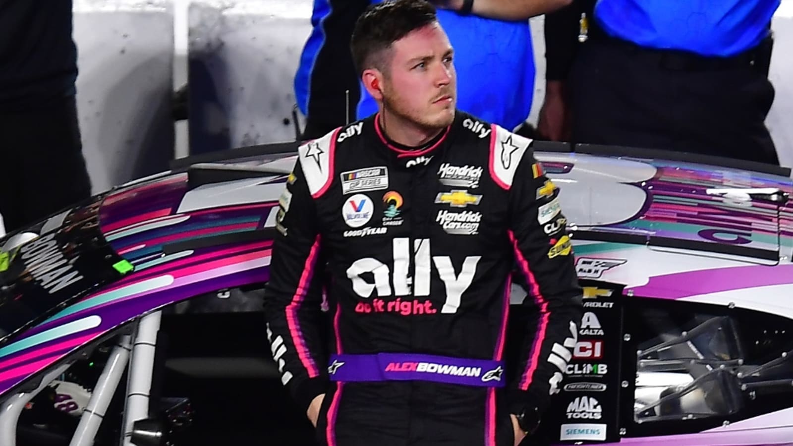 Alex Bowman gets fresh Ally paint scheme for 2025 NASCAR season Yardbarker