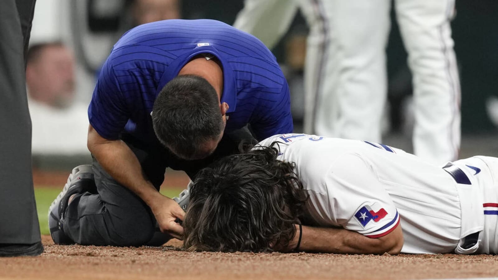 Rangers OF reveals extent of injuries after HBP to face