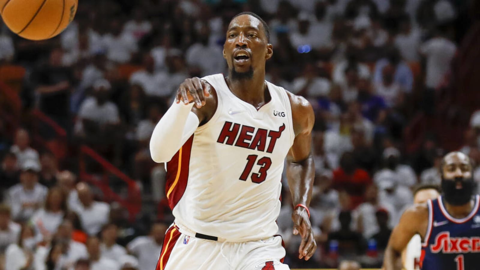 Heat roll over 76ers, 119-103, take 2-0 series lead