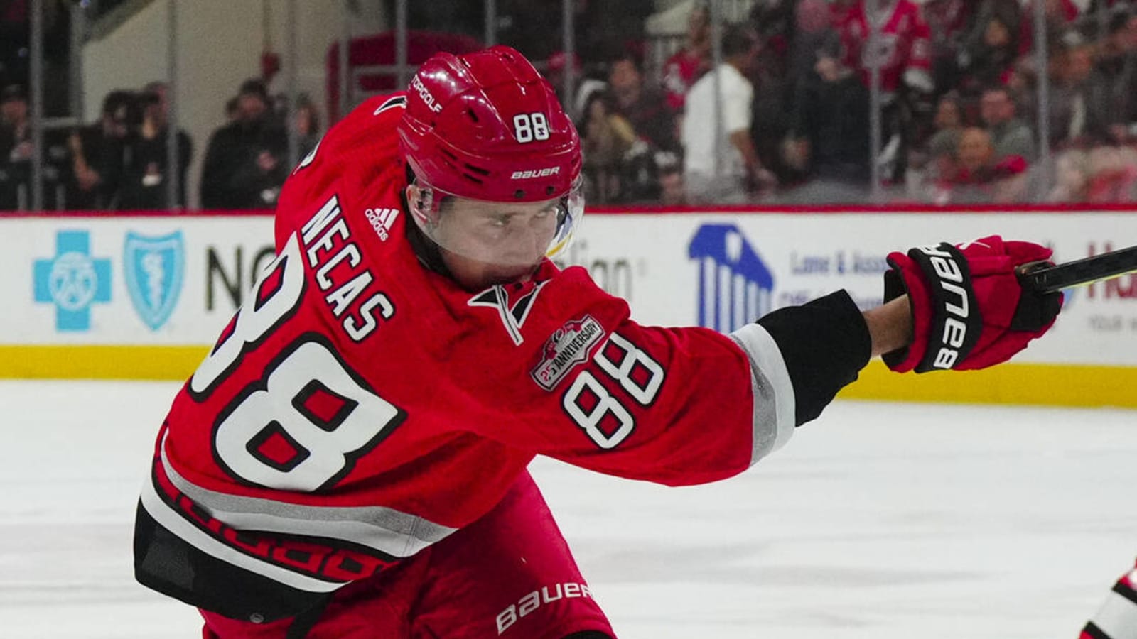 Hurricanes thrash Devils to go up 2-0 in series