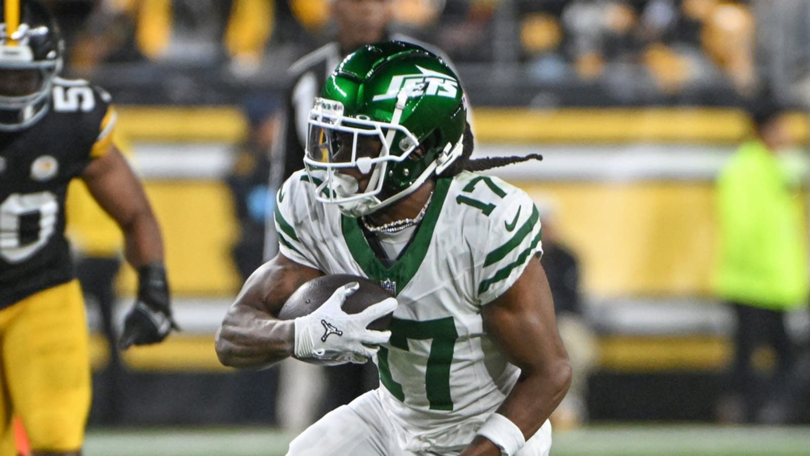 Jets WR Davante Adams comments on team's underwhelming offense