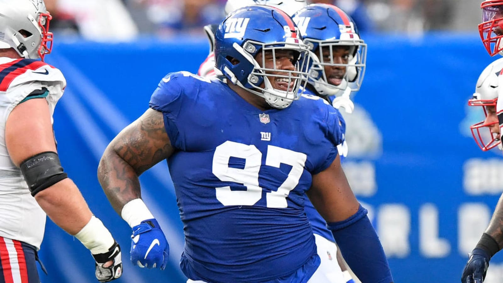 Report: NFL says Giants' Dexter Lawrence was offside