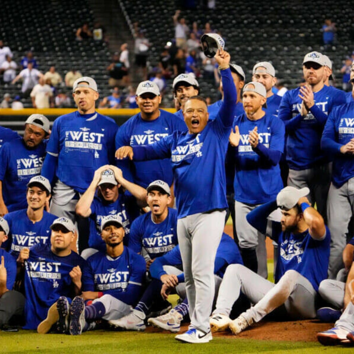 Dodgers finish with 111 wins, best in NL since 1906 Cubs