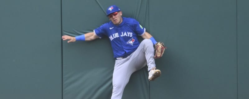 Daulton Varsho and Ernie Clement named Gold Glove finalists