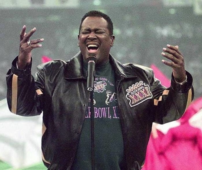 Super Bowl XXXI: Luther Vandross