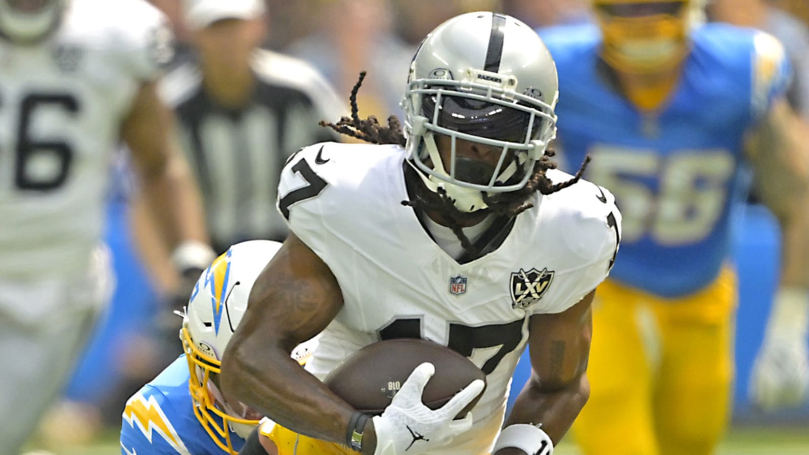 Raiders, Jets finalizing Davante Adams trade
