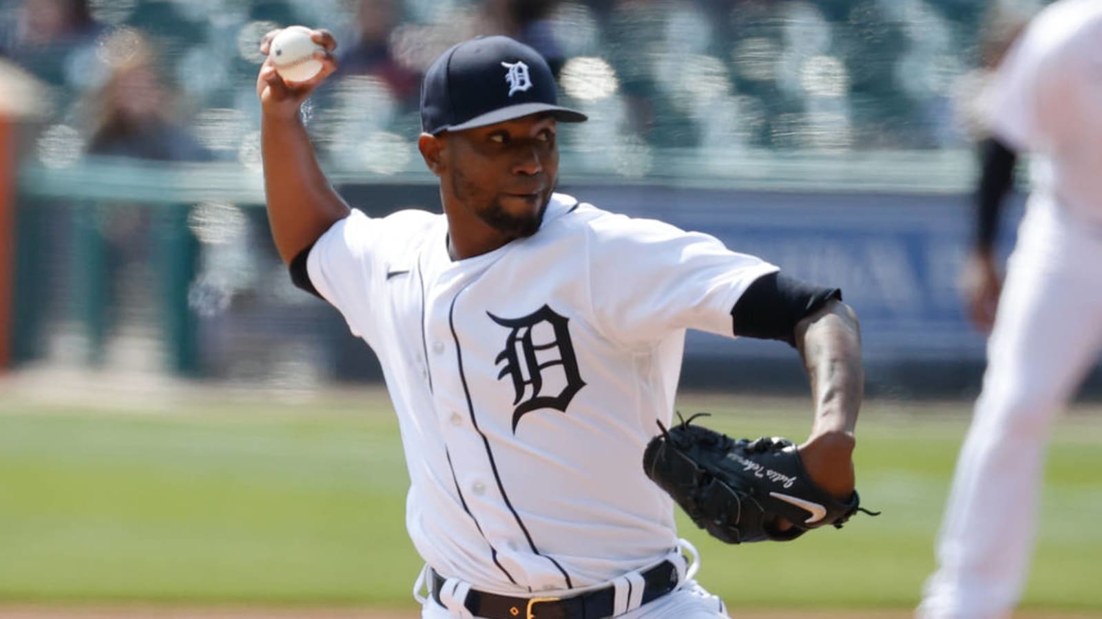 Tigers place Julio Teheran on IL with shoulder strain