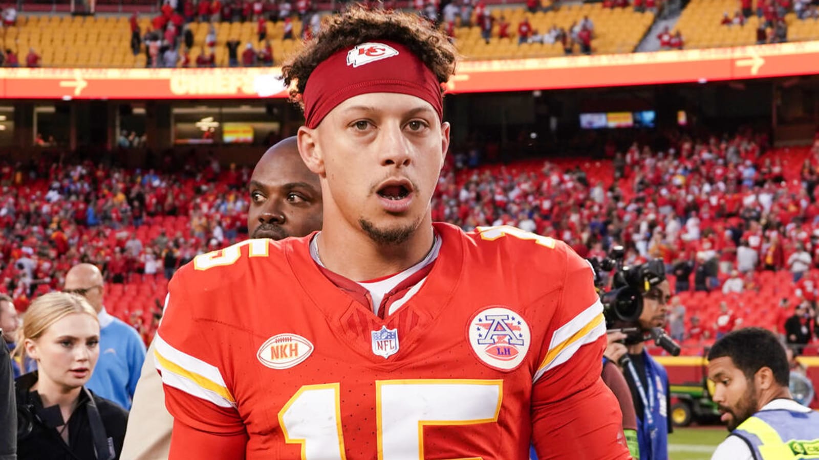 Patrick Mahomes treated with IV fluids ahead of Week 8 game