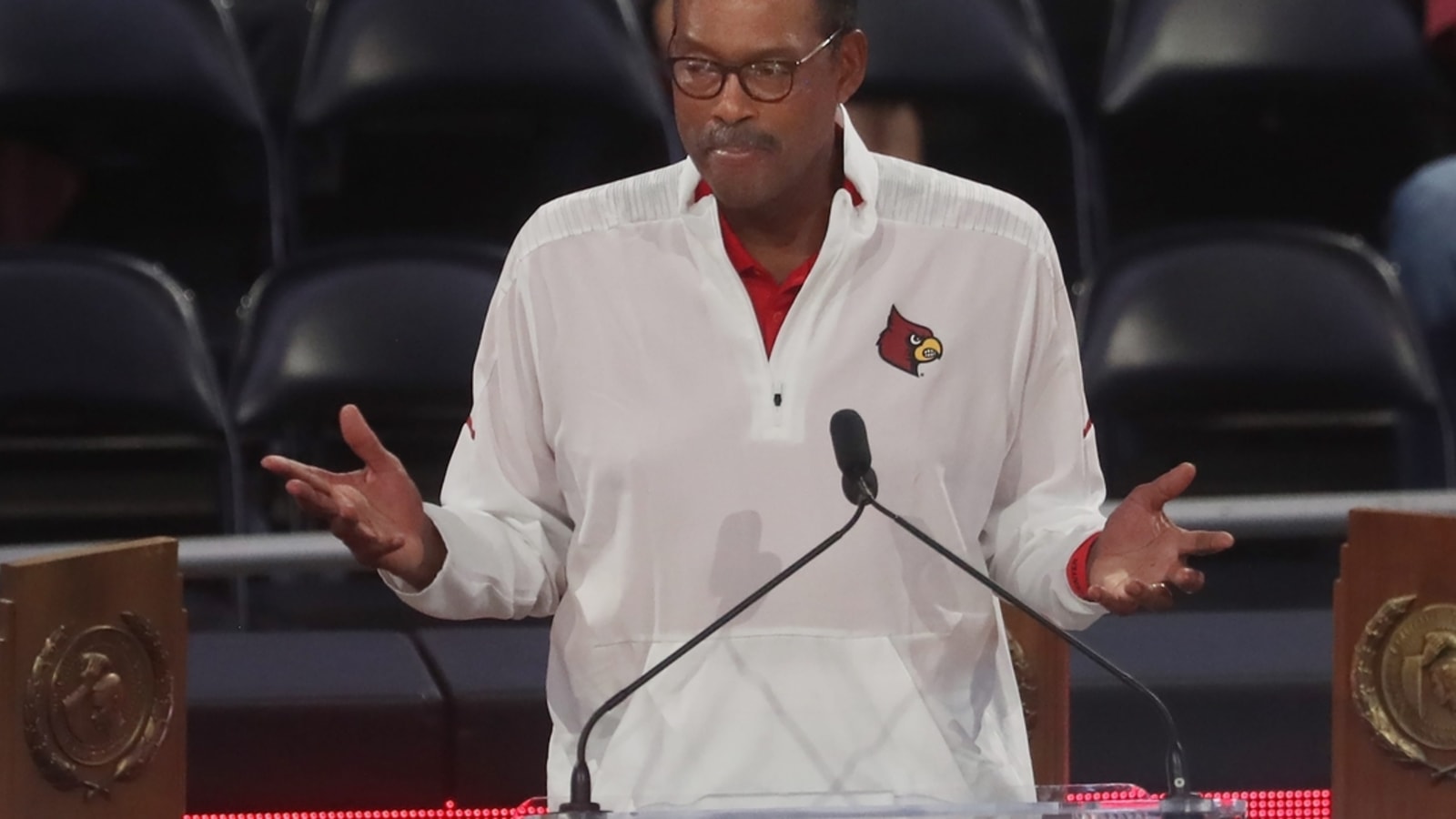 Former Bucks player, part-owner Junior Bridgeman dies at 71