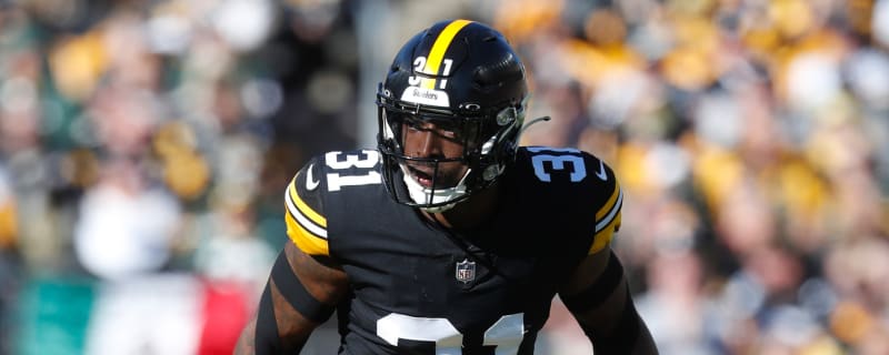 Veteran safety Keanu Neal announces his retirement