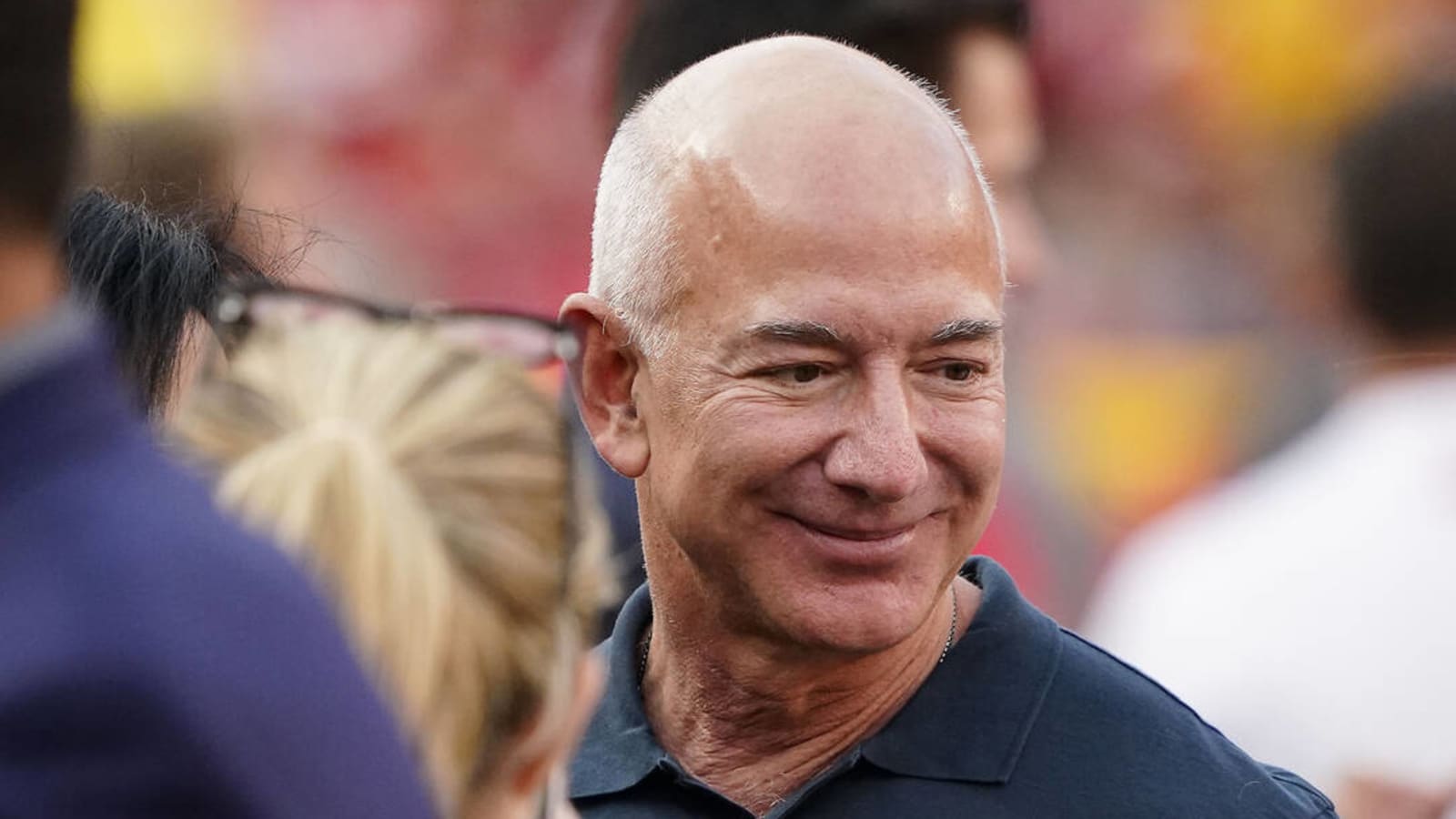 Bezos reportedly has not placed bid on Commanders