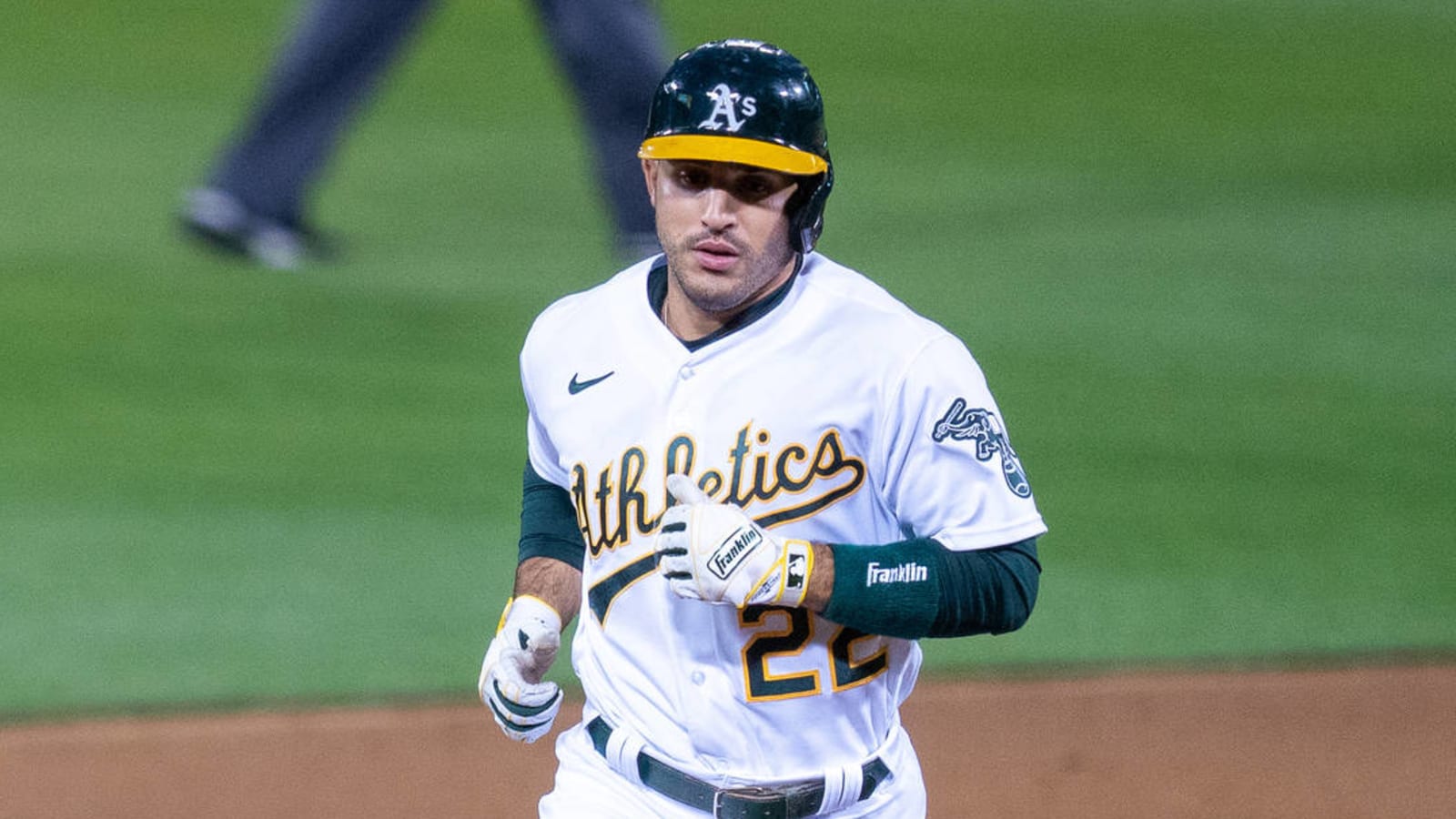 Ramon Laureano blows up on ump after bad call, gets ejected