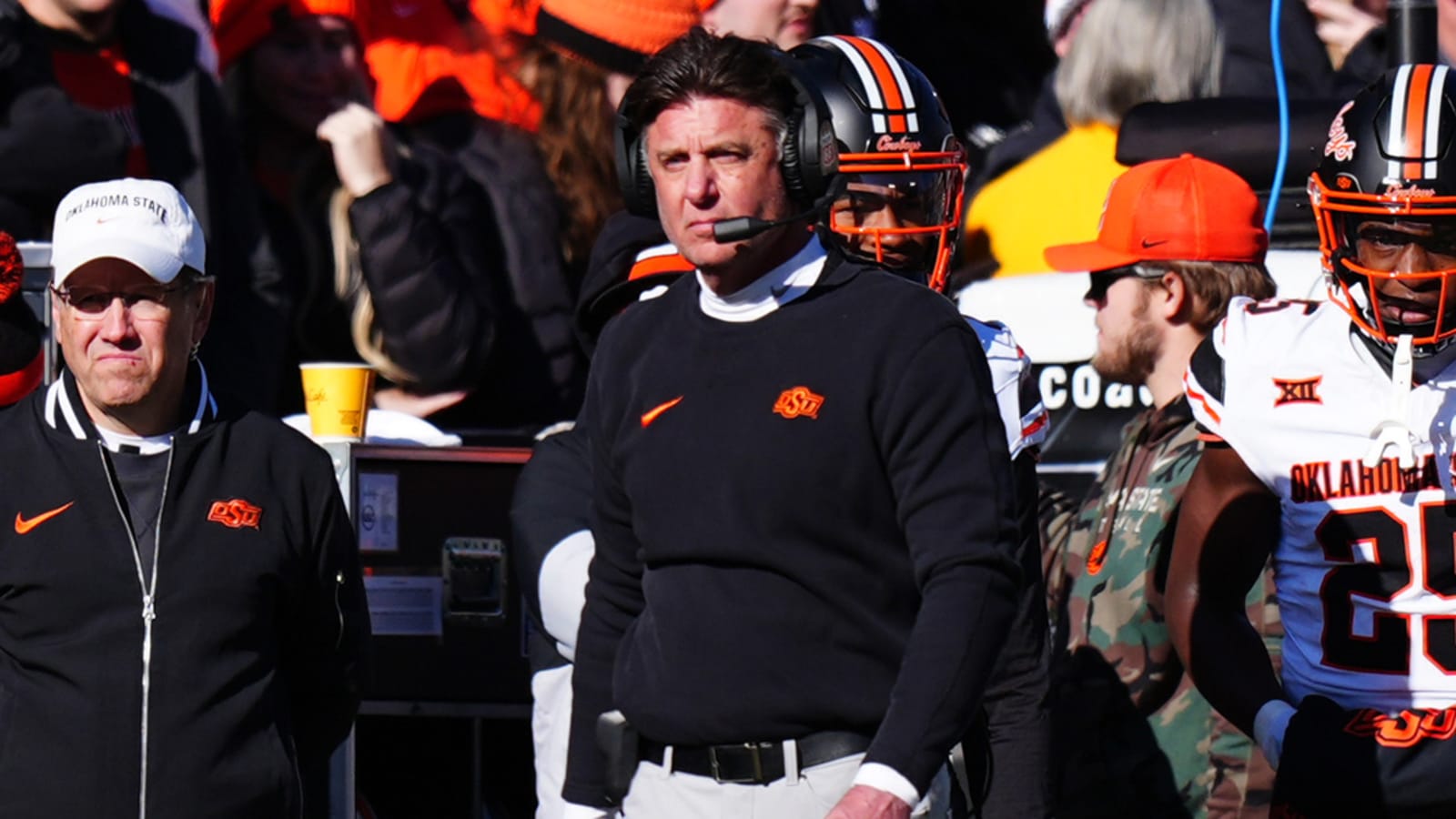 Mike Gundy tests Oklahoma State's loyalty with no-show