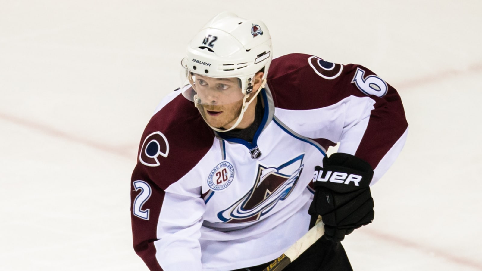 Avalanche reassign veteran right winger