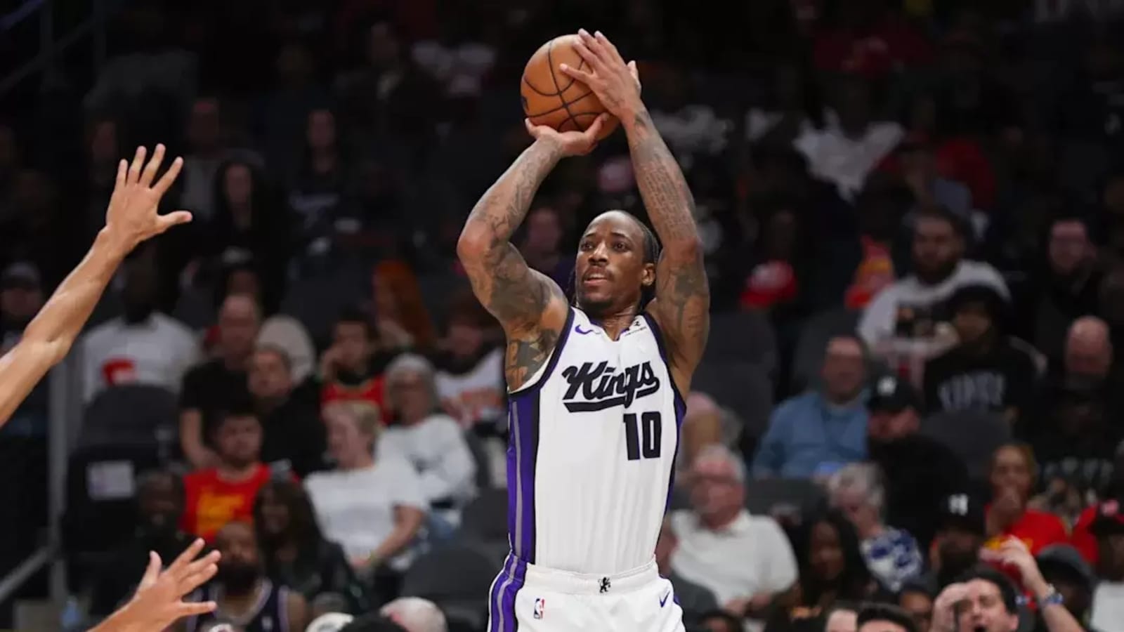 Sacramento Kings: DeMar DeRozan Has Blunt Reaction to Zach LaVine’s 43-Point Outing in Victory Vs. Detroit Pistons